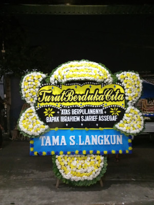 Papan Bunga Duka di Tongowai